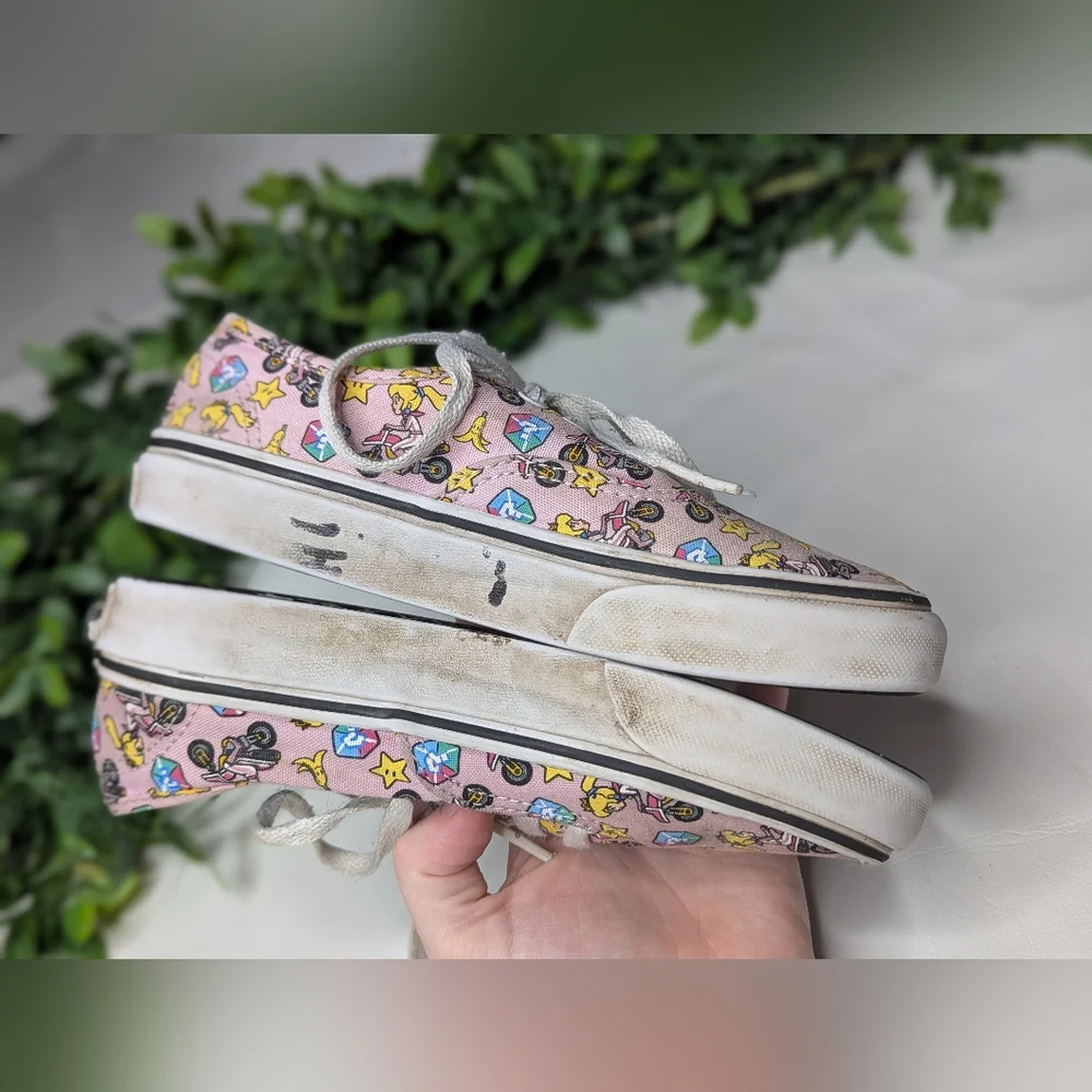 Vans X Nintendo Princess Peach Mario Kart Game over Sneakers Youth Size 2